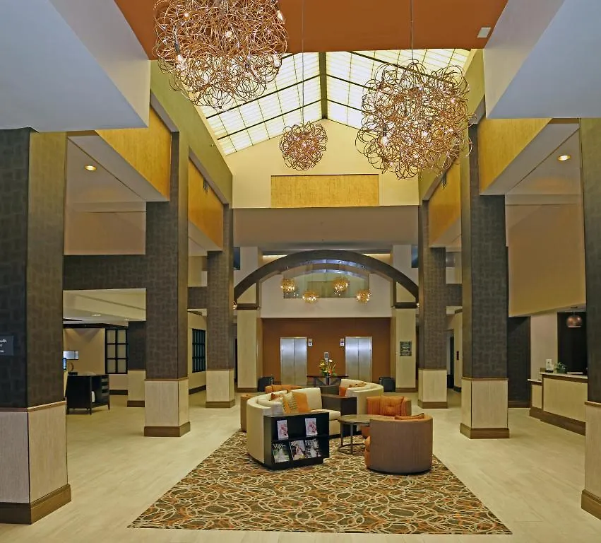 Doubletree By Hilton Norfolk Airport Hotel