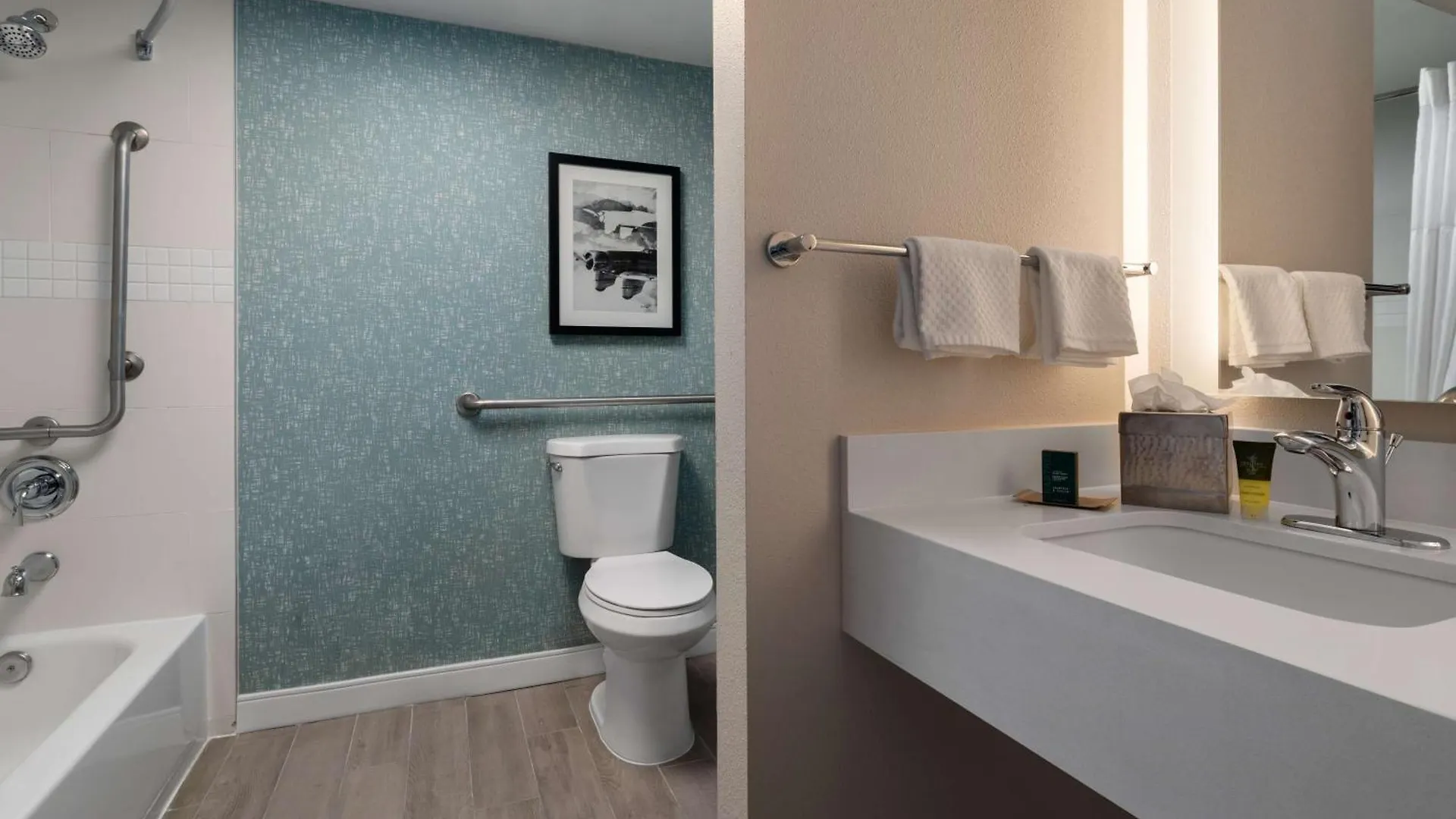 Doubletree By Hilton Norfolk Airport Hotel