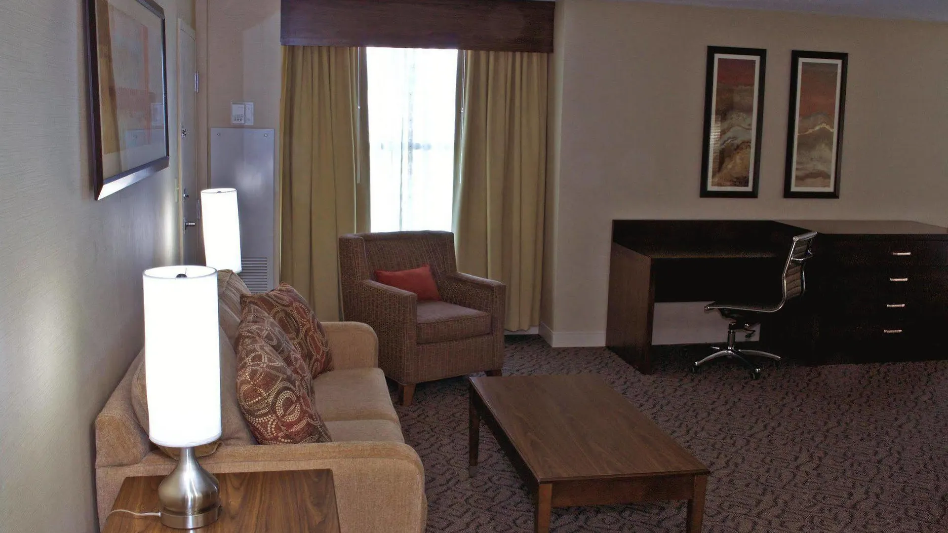Doubletree By Hilton Norfolk Airport Hotel 4*,  United States
