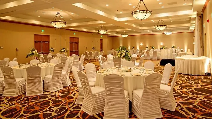 Doubletree By Hilton Norfolk Airport Hotel 4*,  USA