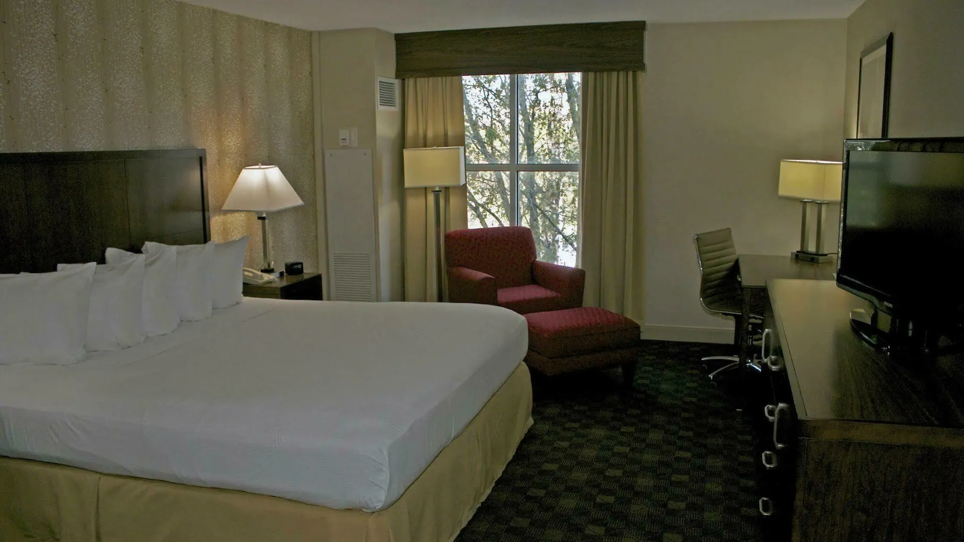 ****  Doubletree By Hilton Norfolk Airport Hotel United States